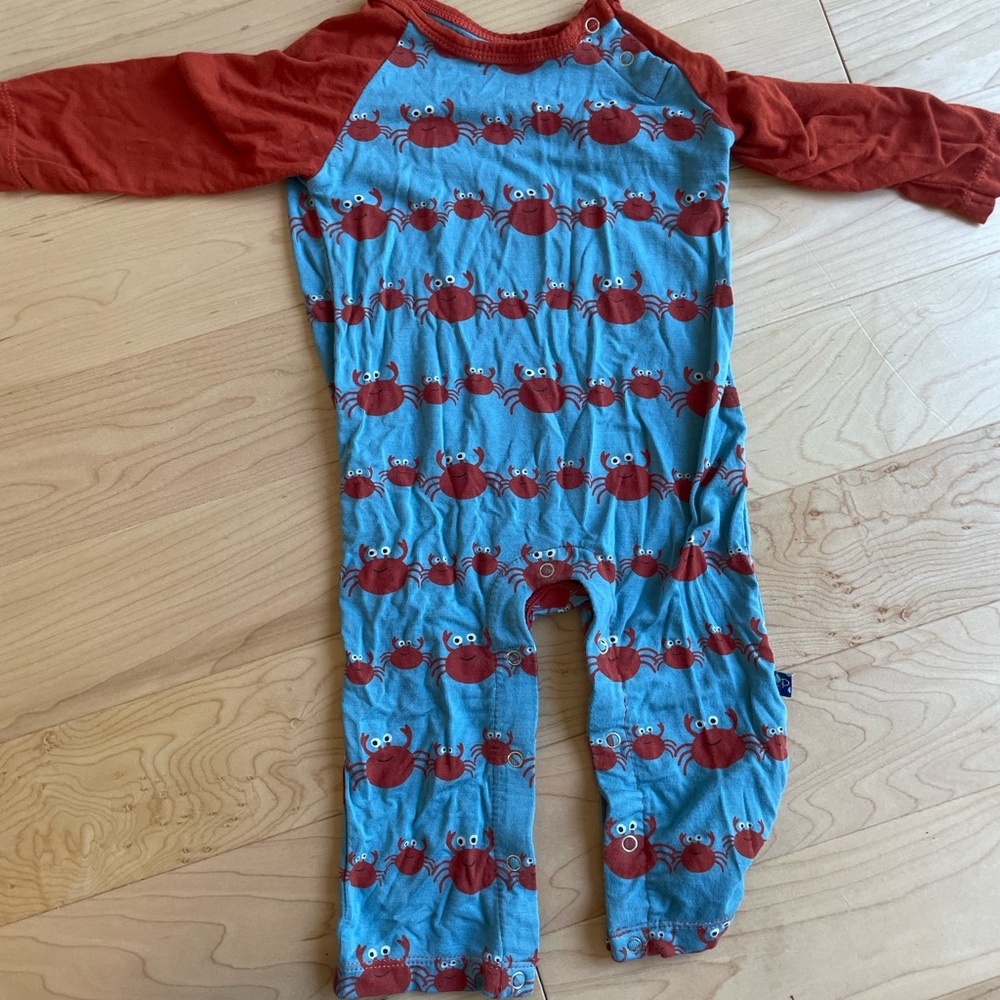 Crab kickee pants romper